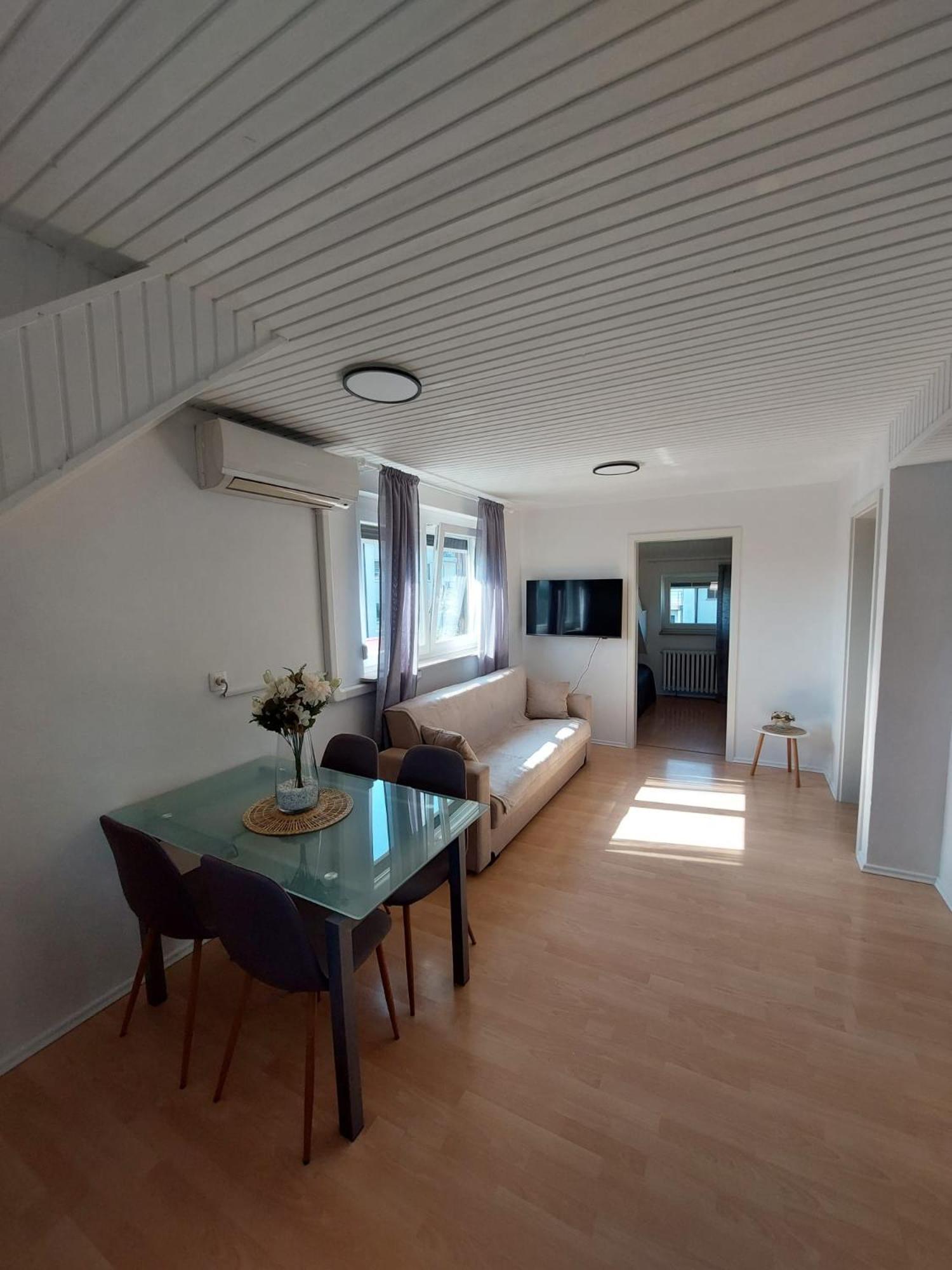 Moskriceva Apartment リュブリャナ エクステリア 写真